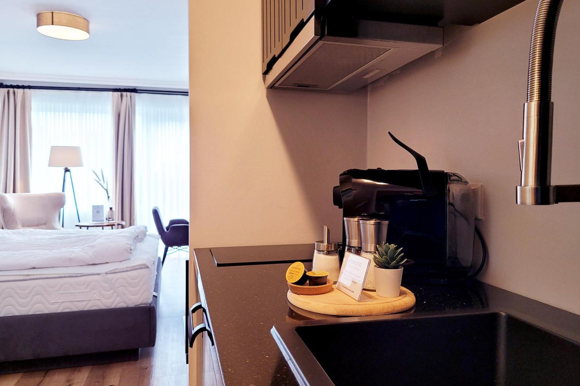 Nur 7 Gehminuten Zum Strand, Sehr Hochwertige Ferienwohnung Mit Terrasse In Ruhiger Lage, Inklusive Parkplatz Und Fahrradunterstellplatz Laesst Keine Wuensche Offen Scharbeutz Dış mekan fotoğraf
